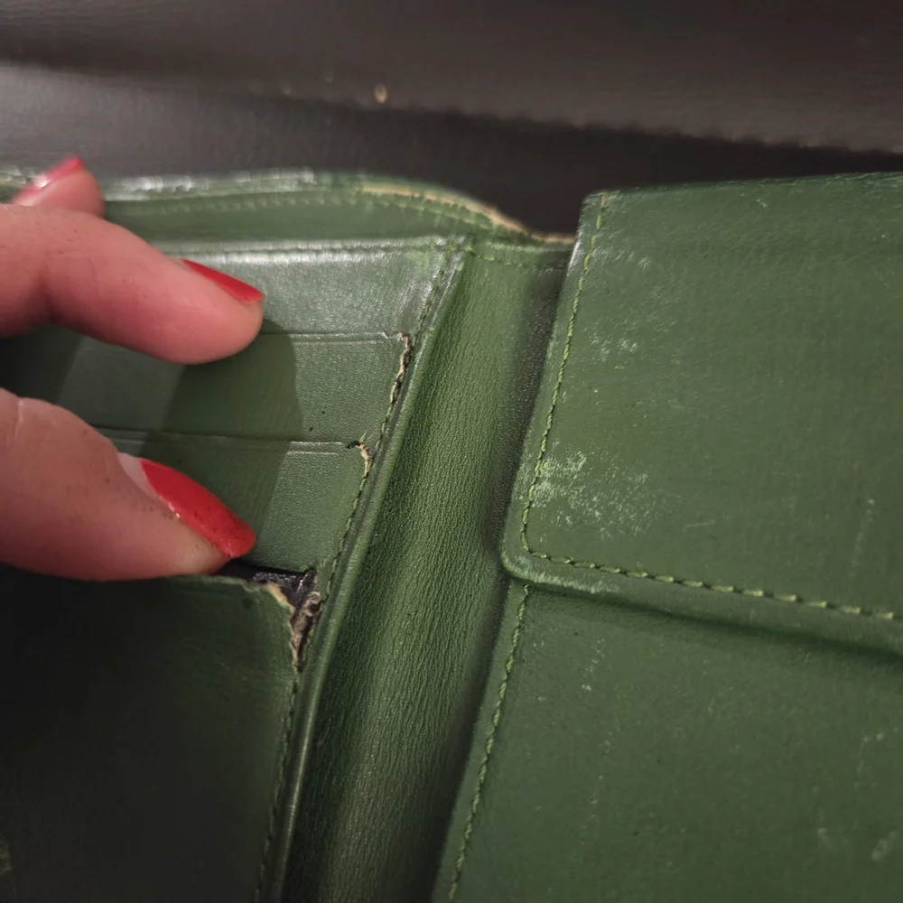 Vintage Louis Vuitton Epi Leather Bifold Wallet in Borneo Green